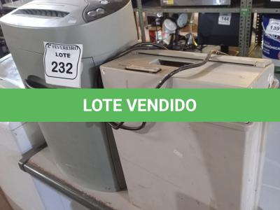 LOTE 232 - 02 FRAGMENTADORAS DE PAPEL MARCAS ROYAL E IDEAL (NO ESTADO) ATENÇÃO! FAZER A VISITAÇÃO ANTES DE ARREMATAR, NÃO SABEMOS SE FUNCIONA. LEILÃO NÃO TEM GARANTIA E NEM DEVOLUÇÃO, SUJEITO A POSSÍVEIS AVARIAS VISÍVEIS/OCULTAS E/OU AUSÊNCIA DE COMPONENTES.