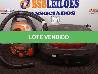 LOTE 117 - 01 BAÚ PARA MOTO E 01 ASPIRADOR DE PÓ MARCA PHILCO. (NO ESTADO) ATENÇÃO! FAZER A VISITAÇÃO ANTES DE ARREMATAR, NÃO SABEMOS SE FUNCIONA. LEILÃO NÃO TEM GARANTIA E NEM DEVOLUÇÃO, SUJEITO A POSSÍVEIS AVARIAS VISÍVEIS/OCULTAS E/OU AUSÊNCIA DE COMPONENTES.