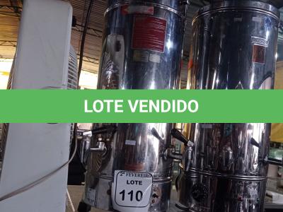 LOTE 110 - 02 CAFETEIRAS EM INOX E 01 VENTILADOR. (NO ESTADO) ATENÇÃO! FAZER A VISITAÇÃO ANTES DE ARREMATAR, NÃO SABEMOS SE FUNCIONA. LEILÃO NÃO TEM GARANTIA E NEM DEVOLUÇÃO, SUJEITO A POSSÍVEIS AVARIAS VISÍVEIS/OCULTAS E/OU AUSÊNCIA DE COMPONENTES.