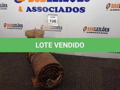 LOTE 106 - 01 BOMBA D’ÁGUA MARCA MARK. (NO ESTADO) ATENÇÃO! FAZER A VISITAÇÃO ANTES DE ARREMATAR, NÃO SABEMOS SE FUNCIONA. LEILÃO NÃO TEM GARANTIA E NEM DEVOLUÇÃO, SUJEITO A POSSÍVEIS AVARIAS VISÍVEIS/OCULTAS E/OU AUSÊNCIA DE COMPONENTES.