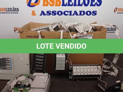 LOTE 120 - 01 LOTE COM ELETRÔNICOS DIVERSOS. (NO ESTADO) ATENÇÃO! FAZER A VISITAÇÃO ANTES DE ARREMATAR, NÃO SABEMOS SE FUNCIONA. LEILÃO NÃO TEM GARANTIA E NEM DEVOLUÇÃO, SUJEITO A POSSÍVEIS AVARIAS VISÍVEIS/OCULTAS E/OU AUSÊNCIA DE COMPONENTES.