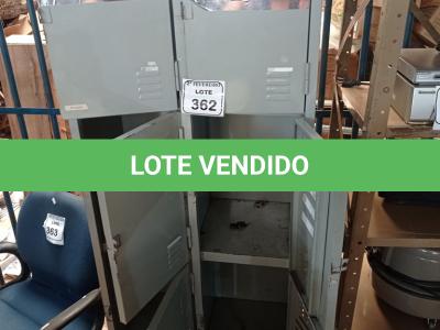 LOTE 362 -  01 ARMÁRIO DE AÇO ROUPEIRO. (NO ESTADO) ATENÇÃO! FAZER A VISITAÇÃO ANTES DE ARREMATAR, NÃO SABEMOS SE FUNCIONA. LEILÃO NÃO TEM GARANTIA E NEM DEVOLUÇÃO, SUJEITO A POSSÍVEIS AVARIAS VISÍVEIS/OCULTAS E/OU AUSÊNCIA DE COMPONENTES.
