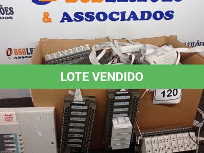 LOTE 120 - 01 LOTE COM ELETRÔNICOS DIVERSOS. (NO ESTADO) ATENÇÃO! FAZER A VISITAÇÃO ANTES DE ARREMATAR, NÃO SABEMOS SE FUNCIONA. LEILÃO NÃO TEM GARANTIA E NEM DEVOLUÇÃO, SUJEITO A POSSÍVEIS AVARIAS VISÍVEIS/OCULTAS E/OU AUSÊNCIA DE COMPONENTES.