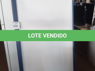 LOTE 339 - 01 TELA DE PROJEÇÃO MANUAL.  (NO ESTADO) ATENÇÃO! FAZER A VISITAÇÃO ANTES DE ARREMATAR, NÃO SABEMOS SE FUNCIONA. LEILÃO NÃO TEM GARANTIA E NEM DEVOLUÇÃO, SUJEITO A POSSÍVEIS AVARIAS VISÍVEIS/OCULTAS E/OU AUSÊNCIA DE COMPONENTES.