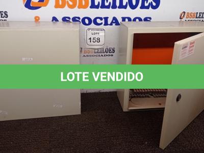 LOTE 158 - 02 QUADROS ELÉTRICOS. (NO ESTADO) ATENÇÃO! FAZER A VISITAÇÃO ANTES DE ARREMATAR, NÃO SABEMOS SE FUNCIONA. LEILÃO NÃO TEM GARANTIA E NEM DEVOLUÇÃO, SUJEITO A POSSÍVEIS AVARIAS VISÍVEIS/OCULTAS E/OU AUSÊNCIA DE COMPONENTES.