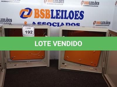 LOTE 192 - 02 QUADROS ELÉTRICOS. (NO ESTADO) ATENÇÃO! FAZER A VISITAÇÃO ANTES DE ARREMATAR, NÃO SABEMOS SE FUNCIONA. LEILÃO NÃO TEM GARANTIA E NEM DEVOLUÇÃO, SUJEITO A POSSÍVEIS AVARIAS VISÍVEIS/OCULTAS E/OU AUSÊNCIA DE COMPONENTES.