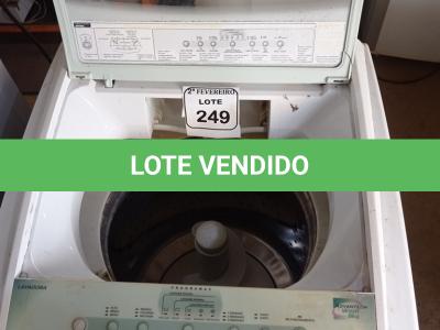 LOTE 249 -  01 MÁQUINA DE LAVAR ROUPAS BRASTEMP 8 KG. (NO ESTADO) ATENÇÃO! FAZER A VISITAÇÃO ANTES DE ARREMATAR, NÃO SABEMOS SE FUNCIONA. LEILÃO NÃO TEM GARANTIA E NEM DEVOLUÇÃO, SUJEITO A POSSÍVEIS AVARIAS VISÍVEIS/OCULTAS E/OU AUSÊNCIA DE COMPONENTES.