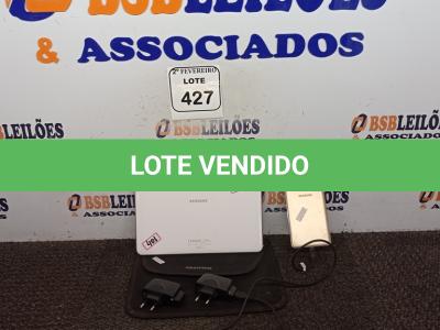 LOTE 427 - 01 TABLET SAMSUNG E 01 CELULAR SAMSUNG. (NO ESTADO) ATENÇÃO! FAZER A VISITAÇÃO ANTES DE ARREMATAR, NÃO SABEMOS SE FUNCIONA. LEILÃO NÃO TEM GARANTIA E NEM DEVOLUÇÃO, SUJEITO A POSSÍVEIS AVARIAS VISÍVEIS/OCULTAS E/OU AUSÊNCIA DE COMPONENTES.