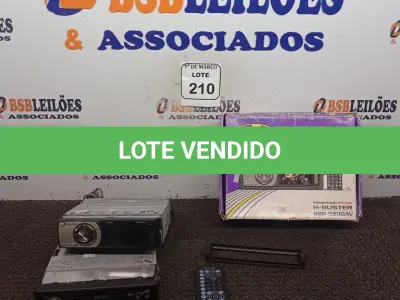 LOTE 210 - 01 SOM AUTOMOTIVO BUSTER E 01 SOM AUTOMOTIVO SIEMENS SEM RABICHO. (NO ESTADO) ATENÇÃO! FAZER A VISITAÇÃO ANTES DE ARREMATAR, NÃO SABEMOS SE FUNCIONA. LEILÃO NÃO TEM GARANTIA E NEM DEVOLUÇÃO, SUJEITO A POSSÍVEIS AVARIAS VISÍVEIS/OCULTAS E/OU AUSÊNCIA DE COMPONENTES.