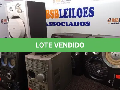 LOTE 179 - 02 APARELHOS DE SOM COMPLETOS MARCA PHILCO. (NO ESTADO) ATENÇÃO! FAZER A VISITAÇÃO ANTES DE ARREMATAR, NÃO SABEMOS SE FUNCIONA. LEILÃO NÃO TEM GARANTIA E NEM DEVOLUÇÃO, SUJEITO A POSSÍVEIS AVARIAS VISÍVEIS/OCULTAS E/OU AUSÊNCIA DE COMPONENTES.