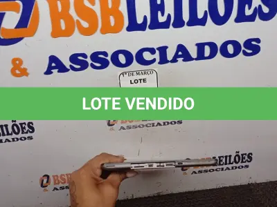 LOTE 014 - 01 TABLET DE 16GB MARCA POSITIVO SEM FONTE. (NO ESTADO) ATENÇÃO! FAZER A VISITAÇÃO ANTES DE ARREMATAR, NÃO SABEMOS SE FUNCIONA. LEILÃO NÃO TEM GARANTIA E NEM DEVOLUÇÃO, SUJEITO A POSSÍVEIS AVARIAS VISÍVEIS/OCULTAS E/OU AUSÊNCIA DE COMPONENTES.