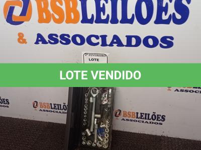 LOTE 130 - 01 KIT DE FERRAMENTAS. (NOVA) (NO ESTADO) ATENÇÃO! FAZER A VISITAÇÃO ANTES DE ARREMATAR, NÃO SABEMOS SE FUNCIONA. LEILÃO NÃO TEM GARANTIA E NEM DEVOLUÇÃO, SUJEITO A POSSÍVEIS AVARIAS VISÍVEIS/OCULTAS E/OU AUSÊNCIA DE COMPONENTES.