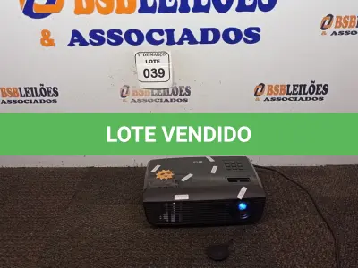 LOTE 039 - 01 PROJETOR MULTI MIDEA MARCA LG. (NO ESTADO) ATENÇÃO! FAZER A VISITAÇÃO ANTES DE ARREMATAR, NÃO SABEMOS SE FUNCIONA. LEILÃO NÃO TEM GARANTIA E NEM DEVOLUÇÃO, SUJEITO A POSSÍVEIS AVARIAS VISÍVEIS/OCULTAS E/OU AUSÊNCIA DE COMPONENTES.