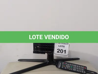 LOTE 201 - 01 TV LED SMART SAMSUNG 40” SERIE 6 FULL HD HDMI (FUNCIONANDO). (NO ESTADO) ATENÇÃO! FAZER A VISITAÇÃO ANTES DE ARREMATAR, NÃO SABEMOS SE FUNCIONA. LEILÃO NÃO TEM GARANTIA E NEM DEVOLUÇÃO, SUJEITO A POSSÍVEIS AVARIAS VISÍVEIS/OCULTAS E/OU AUSÊNCIA DE COMPONENTES.