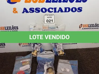 LOTE 021 - 03 REGISTROS GAVETA 3 /4’’, 01 BASE REGISTRO DE GAVETA 3/4’’ E 01 REGISTRO DE PRESSÃO DOCOLBASE 3/4. (NOVO) (NO ESTADO) ATENÇÃO! FAZER A VISITAÇÃO ANTES DE ARREMATAR, NÃO SABEMOS SE FUNCIONA. LEILÃO NÃO TEM GARANTIA E NEM DEVOLUÇÃO, SUJEITO A POSSÍVEIS AVARIAS VISÍVEIS/OCULTAS E/OU AUSÊNCIA DE COMPONENTES.
