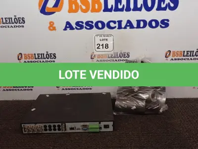 LOTE 218 - 01 DVR 4 CANAIS INTELBRAS E CÂMERAS DIVERSAS. (NO ESTADO) ATENÇÃO! FAZER A VISITAÇÃO ANTES DE ARREMATAR, NÃO SABEMOS SE FUNCIONA. LEILÃO NÃO TEM GARANTIA E NEM DEVOLUÇÃO, SUJEITO A POSSÍVEIS AVARIAS VISÍVEIS/OCULTAS E/OU AUSÊNCIA DE COMPONENTES.