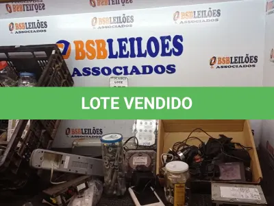 LOTE 077 - 01 LOTE COM VÁRIOS HD’S E MATERIAIS DIVERSOS. (NO ESTADO) ATENÇÃO! FAZER A VISITAÇÃO ANTES DE ARREMATAR, NÃO SABEMOS SE FUNCIONA. LEILÃO NÃO TEM GARANTIA E NEM DEVOLUÇÃO, SUJEITO A POSSÍVEIS AVARIAS VISÍVEIS/OCULTAS E/OU AUSÊNCIA DE COMPONENTES.