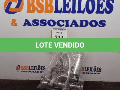 LOTE 211 - 01 TORNEIRA COM FILTRO PARA COZINHA, 01 TORNEIRA PARA LAVATÓRIO E 01 SIFÃO EM METAL. (NO ESTADO) ATENÇÃO! FAZER A VISITAÇÃO ANTES DE ARREMATAR, NÃO SABEMOS SE FUNCIONA. LEILÃO NÃO TEM GARANTIA E NEM DEVOLUÇÃO, SUJEITO A POSSÍVEIS AVARIAS VISÍVEIS/OCULTAS E/OU AUSÊNCIA DE COMPONENTES.
