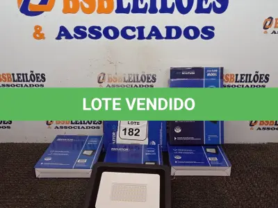 LOTE 182 - 05 REFLETORES DE LED 100W.(NOVO) (NO ESTADO) ATENÇÃO! FAZER A VISITAÇÃO ANTES DE ARREMATAR, NÃO SABEMOS SE FUNCIONA. LEILÃO NÃO TEM GARANTIA E NEM DEVOLUÇÃO, SUJEITO A POSSÍVEIS AVARIAS VISÍVEIS/OCULTAS E/OU AUSÊNCIA DE COMPONENTES.