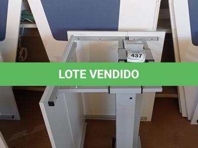 LOTE 437 - 02 MESAS COM REGULAGEM DE ALTURA MANUAL E 3 LATERAIS EM MADEIRA PRA BAIA. (NO ESTADO) ATENÇÃO! FAZER A VISITAÇÃO ANTES DE ARREMATAR, NÃO SABEMOS SE FUNCIONA. LEILÃO NÃO TEM GARANTIA E NEM DEVOLUÇÃO, SUJEITO A POSSÍVEIS AVARIAS VISÍVEIS/OCULTAS E/OU AUSÊNCIA DE COMPONENTES.