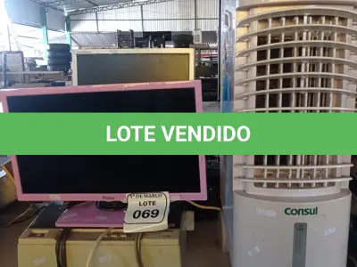 LOTE 069 - 02 MONITORES, SENDO 01 MARCA PHILCO E 01 LG, 02 BALANÇAS, 01 RADIO STÉREO DIGITAL MARCA CCE, 01 IMPRESSORA MATRICIAL E 02 UMIDIFICADORES MARCA CONSUL. (NO ESTADO) ATENÇÃO! FAZER A VISITAÇÃO ANTES DE ARREMATAR, NÃO SABEMOS SE FUNCIONA. LEILÃO NÃO TEM GARANTIA E NEM DEVOLUÇÃO, SUJEITO A POSSÍVEIS AVARIAS VISÍVEIS/OCULTAS E/OU AUSÊNCIA DE COMPONENTES.