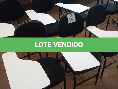 LOTE 450 - 06 CADEIRAS UNIVERSITÁRIAS. (NO ESTADO) ATENÇÃO! FAZER A VISITAÇÃO ANTES DE ARREMATAR, NÃO SABEMOS SE FUNCIONA. LEILÃO NÃO TEM GARANTIA E NEM DEVOLUÇÃO, SUJEITO A POSSÍVEIS AVARIAS VISÍVEIS/OCULTAS E/OU AUSÊNCIA DE COMPONENTES.