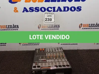 LOTE 239 - 01 MESA DE SOM 4 CANAIS SOUND CRAFT SELENIUM SX802FX. (NO ESTADO) ATENÇÃO! FAZER A VISITAÇÃO ANTES DE ARREMATAR, NÃO SABEMOS SE FUNCIONA. LEILÃO NÃO TEM GARANTIA E NEM DEVOLUÇÃO, SUJEITO A POSSÍVEIS AVARIAS VISÍVEIS/OCULTAS E/OU AUSÊNCIA DE COMPONENTES.