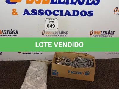 LOTE 049 - 01 LOTE COM GRANDE QUANTIDADE DE BUCHAS E PARAFUSOS PARA VASO SANITÁRIO. (NOVO) (NO ESTADO) ATENÇÃO! FAZER A VISITAÇÃO ANTES DE ARREMATAR, NÃO SABEMOS SE FUNCIONA. LEILÃO NÃO TEM GARANTIA E NEM DEVOLUÇÃO, SUJEITO A POSSÍVEIS AVARIAS VISÍVEIS/OCULTAS E/OU AUSÊNCIA DE COMPONENTES.
