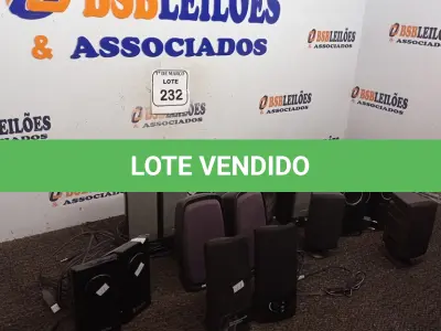 LOTE 232 - 01 LOTE COM DIVERSAS CAIXAS DE SOM PARA COMPUTADORES. (NO ESTADO) ATENÇÃO! FAZER A VISITAÇÃO ANTES DE ARREMATAR, NÃO SABEMOS SE FUNCIONA. LEILÃO NÃO TEM GARANTIA E NEM DEVOLUÇÃO, SUJEITO A POSSÍVEIS AVARIAS VISÍVEIS/OCULTAS E/OU AUSÊNCIA DE COMPONENTES.