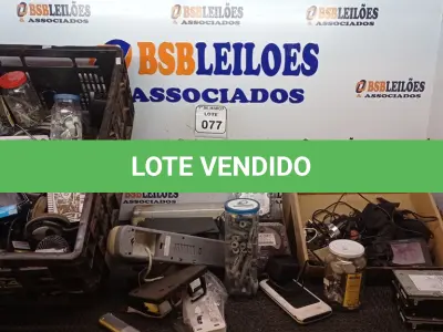 LOTE 077 - 01 LOTE COM VÁRIOS HD’S E MATERIAIS DIVERSOS. (NO ESTADO) ATENÇÃO! FAZER A VISITAÇÃO ANTES DE ARREMATAR, NÃO SABEMOS SE FUNCIONA. LEILÃO NÃO TEM GARANTIA E NEM DEVOLUÇÃO, SUJEITO A POSSÍVEIS AVARIAS VISÍVEIS/OCULTAS E/OU AUSÊNCIA DE COMPONENTES.