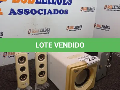 LOTE 228 - 01 LOTE COM CAIXAS SUBWOOFER E CAIXAS PEQUENAS PARA HOMER THEATER. (NO ESTADO) ATENÇÃO! FAZER A VISITAÇÃO ANTES DE ARREMATAR, NÃO SABEMOS SE FUNCIONA. LEILÃO NÃO TEM GARANTIA E NEM DEVOLUÇÃO, SUJEITO A POSSÍVEIS AVARIAS VISÍVEIS/OCULTAS E/OU AUSÊNCIA DE COMPONENTES.