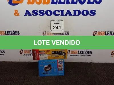 LOTE 241 - 01 COMPRESSOR PORTÁTIL 12 VOLTS (NOVO) E 01NIVEL A LASER (NOVO). (NO ESTADO) ATENÇÃO! FAZER A VISITAÇÃO ANTES DE ARREMATAR, NÃO SABEMOS SE FUNCIONA. LEILÃO NÃO TEM GARANTIA E NEM DEVOLUÇÃO, SUJEITO A POSSÍVEIS AVARIAS VISÍVEIS/OCULTAS E/OU AUSÊNCIA DE COMPONENTES.