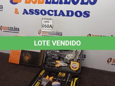LOTE 050 - 01 MALETA DE FERRAMENTA SNJVE. (NOVA) (NO ESTADO) ATENÇÃO! FAZER A VISITAÇÃO ANTES DE ARREMATAR, NÃO SABEMOS SE FUNCIONA. LEILÃO NÃO TEM GARANTIA E NEM DEVOLUÇÃO, SUJEITO A POSSÍVEIS AVARIAS VISÍVEIS/OCULTAS E/OU AUSÊNCIA DE COMPONENTES.