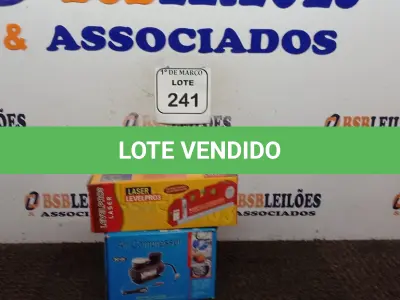 LOTE 241 - 01 COMPRESSOR PORTÁTIL 12 VOLTS (NOVO) E 01NIVEL A LASER (NOVO). (NO ESTADO) ATENÇÃO! FAZER A VISITAÇÃO ANTES DE ARREMATAR, NÃO SABEMOS SE FUNCIONA. LEILÃO NÃO TEM GARANTIA E NEM DEVOLUÇÃO, SUJEITO A POSSÍVEIS AVARIAS VISÍVEIS/OCULTAS E/OU AUSÊNCIA DE COMPONENTES.