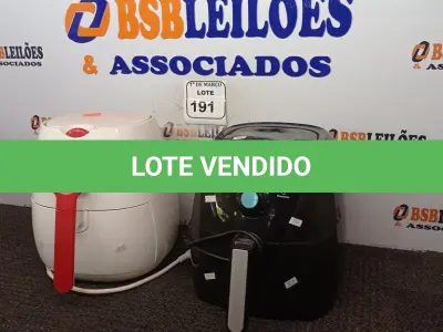 LOTE 191 - 01 AIR FRYER MONDIAL E 01 AIR FRYER WALITA.  (NO ESTADO) ATENÇÃO! FAZER A VISITAÇÃO ANTES DE ARREMATAR, NÃO SABEMOS SE FUNCIONA. LEILÃO NÃO TEM GARANTIA E NEM DEVOLUÇÃO, SUJEITO A POSSÍVEIS AVARIAS VISÍVEIS/OCULTAS E/OU AUSÊNCIA DE COMPONENTES.