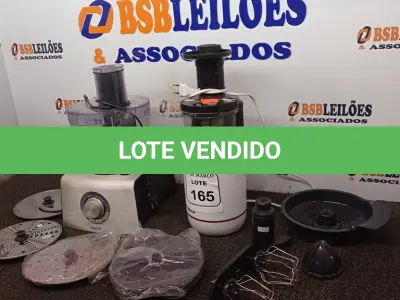LOTE 165 - 02 MULTI PROCESSADORES DE ALIMENTOS COM ACESSÓRIOS MARCA PHILIPS E BOSCH. (NO ESTADO) ATENÇÃO! FAZER A VISITAÇÃO ANTES DE ARREMATAR, NÃO SABEMOS SE FUNCIONA. LEILÃO NÃO TEM GARANTIA E NEM DEVOLUÇÃO, SUJEITO A POSSÍVEIS AVARIAS VISÍVEIS/OCULTAS E/OU AUSÊNCIA DE COMPONENTES.