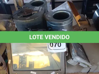 LOTE 070 - 03 EXAUSTORES, 02 REFLETORES E 01 CAIXA DE CORREIOS. (NO ESTADO) ATENÇÃO! FAZER A VISITAÇÃO ANTES DE ARREMATAR, NÃO SABEMOS SE FUNCIONA. LEILÃO NÃO TEM GARANTIA E NEM DEVOLUÇÃO, SUJEITO A POSSÍVEIS AVARIAS VISÍVEIS/OCULTAS E/OU AUSÊNCIA DE COMPONENTES.