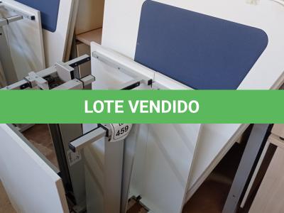 LOTE 459 - 02 MESAS COM REGULAGEM DE ALTURA MANUAL E 3 LATERAIS EM MADEIRA PRA BAIA. (NO ESTADO) ATENÇÃO! FAZER A VISITAÇÃO ANTES DE ARREMATAR, NÃO SABEMOS SE FUNCIONA. LEILÃO NÃO TEM GARANTIA E NEM DEVOLUÇÃO, SUJEITO A POSSÍVEIS AVARIAS VISÍVEIS/OCULTAS E/OU AUSÊNCIA DE COMPONENTES.
