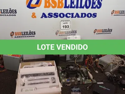 LOTE 193 - 01 LOTE COM FONTES PARA COMPUTADORES, LOUSA DIGITAL, PLACA MÃE E 01 CAIXA DE SOM PORTÁTIL. (NO ESTADO) ATENÇÃO! FAZER A VISITAÇÃO ANTES DE ARREMATAR, NÃO SABEMOS SE FUNCIONA. LEILÃO NÃO TEM GARANTIA E NEM DEVOLUÇÃO, SUJEITO A POSSÍVEIS AVARIAS VISÍVEIS/OCULTAS E/OU AUSÊNCIA DE COMPONENTES.