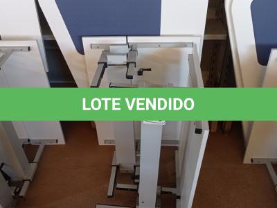 LOTE 439 - 02 MESAS COM REGULAGEM DE ALTURA MANUAL E 3 LATERAIS EM MADEIRA PRA BAIA. (NO ESTADO) ATENÇÃO! FAZER A VISITAÇÃO ANTES DE ARREMATAR, NÃO SABEMOS SE FUNCIONA. LEILÃO NÃO TEM GARANTIA E NEM DEVOLUÇÃO, SUJEITO A POSSÍVEIS AVARIAS VISÍVEIS/OCULTAS E/OU AUSÊNCIA DE COMPONENTES.