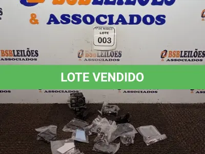 LOTE 003 - 01 CÂMERA ULTRA HD DV 4K WIFI COM ACESSÓRIOS. (NO ESTADO) ATENÇÃO! FAZER A VISITAÇÃO ANTES DE ARREMATAR, NÃO SABEMOS SE FUNCIONA. LEILÃO NÃO TEM GARANTIA E NEM DEVOLUÇÃO, SUJEITO A POSSÍVEIS AVARIAS VISÍVEIS/OCULTAS E/OU AUSÊNCIA DE COMPONENTES.