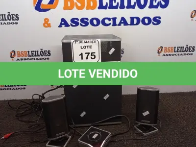 LOTE 175 - 01 AMPLIFICADOR FX4021 240V COM 02 CAIXINHAS.  (NO ESTADO) ATENÇÃO! FAZER A VISITAÇÃO ANTES DE ARREMATAR, NÃO SABEMOS SE FUNCIONA. LEILÃO NÃO TEM GARANTIA E NEM DEVOLUÇÃO, SUJEITO A POSSÍVEIS AVARIAS VISÍVEIS/OCULTAS E/OU AUSÊNCIA DE COMPONENTES.