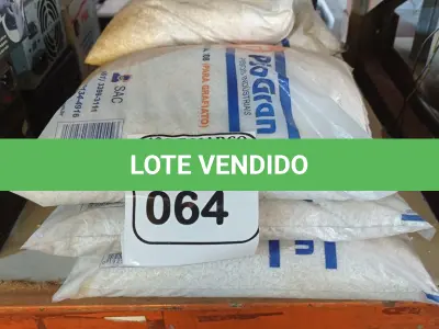 LOTE 064 - 08 PACOTES DE GRANITINA /08 PARA GRAFIATO COM 4KG CADA. (NOVO) (NO ESTADO) ATENÇÃO! FAZER A VISITAÇÃO ANTES DE ARREMATAR, NÃO SABEMOS SE FUNCIONA. LEILÃO NÃO TEM GARANTIA E NEM DEVOLUÇÃO, SUJEITO A POSSÍVEIS AVARIAS VISÍVEIS/OCULTAS E/OU AUSÊNCIA DE COMPONENTES.