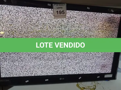 LOTE 195 - 01 TV 42 “MARCA LG COM PE. (NO ESTADO) ATENÇÃO! FAZER A VISITAÇÃO ANTES DE ARREMATAR, NÃO SABEMOS SE FUNCIONA. LEILÃO NÃO TEM GARANTIA E NEM DEVOLUÇÃO, SUJEITO A POSSÍVEIS AVARIAS VISÍVEIS/OCULTAS E/OU AUSÊNCIA DE COMPONENTES.