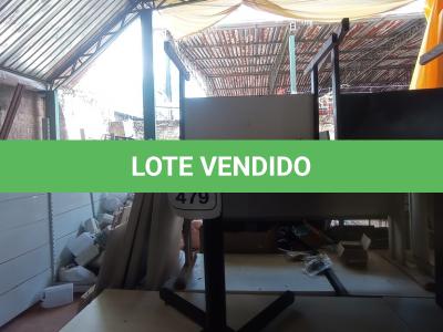 LOTE 479 - 01 MESA EM MADEIRA REDONDA COM BASE EM FERRO. (NO ESTADO) ATENÇÃO! FAZER A VISITAÇÃO ANTES DE ARREMATAR, NÃO SABEMOS SE FUNCIONA. LEILÃO NÃO TEM GARANTIA E NEM DEVOLUÇÃO, SUJEITO A POSSÍVEIS AVARIAS VISÍVEIS/OCULTAS E/OU AUSÊNCIA DE COMPONENTES.