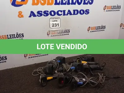 LOTE 231 - 01 LOTE COM LEITORES DE CÓDIGO DE BARRAS. (NO ESTADO) ATENÇÃO! FAZER A VISITAÇÃO ANTES DE ARREMATAR, NÃO SABEMOS SE FUNCIONA. LEILÃO NÃO TEM GARANTIA E NEM DEVOLUÇÃO, SUJEITO A POSSÍVEIS AVARIAS VISÍVEIS/OCULTAS E/OU AUSÊNCIA DE COMPONENTES.