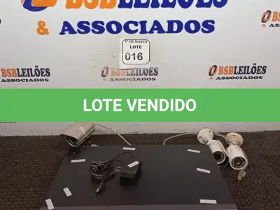 LOTE 016 - 01 DVR GIGA COM ACESSO REMOTO E 03 CÂMERAS. (NO ESTADO) ATENÇÃO! FAZER A VISITAÇÃO ANTES DE ARREMATAR, NÃO SABEMOS SE FUNCIONA. LEILÃO NÃO TEM GARANTIA E NEM DEVOLUÇÃO, SUJEITO A POSSÍVEIS AVARIAS VISÍVEIS/OCULTAS E/OU AUSÊNCIA DE COMPONENTES.