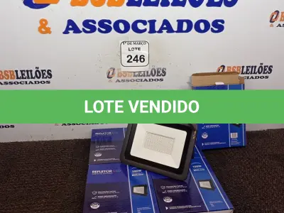 LOTE 246 - 05 REFLETORES DE LED 100W.(NOVO) (NO ESTADO) ATENÇÃO! FAZER A VISITAÇÃO ANTES DE ARREMATAR, NÃO SABEMOS SE FUNCIONA. LEILÃO NÃO TEM GARANTIA E NEM DEVOLUÇÃO, SUJEITO A POSSÍVEIS AVARIAS VISÍVEIS/OCULTAS E/OU AUSÊNCIA DE COMPONENTES.