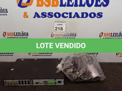 LOTE 218 - 01 DVR 4 CANAIS INTELBRAS E CÂMERAS DIVERSAS. (NO ESTADO) ATENÇÃO! FAZER A VISITAÇÃO ANTES DE ARREMATAR, NÃO SABEMOS SE FUNCIONA. LEILÃO NÃO TEM GARANTIA E NEM DEVOLUÇÃO, SUJEITO A POSSÍVEIS AVARIAS VISÍVEIS/OCULTAS E/OU AUSÊNCIA DE COMPONENTES.