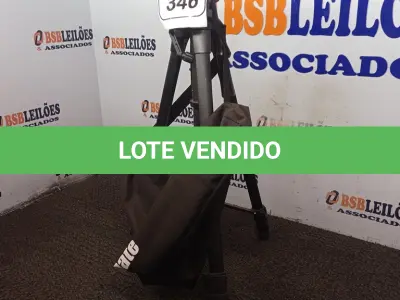 LOTE 346 - 01 TRIPÉ PARA CÂMERA MARCA TOMATE (NOVO). (NO ESTADO) ATENÇÃO! FAZER A VISITAÇÃO ANTES DE ARREMATAR, NÃO SABEMOS SE FUNCIONA. LEILÃO NÃO TEM GARANTIA E NEM DEVOLUÇÃO, SUJEITO A POSSÍVEIS AVARIAS VISÍVEIS/OCULTAS E/OU AUSÊNCIA DE COMPONENTES.